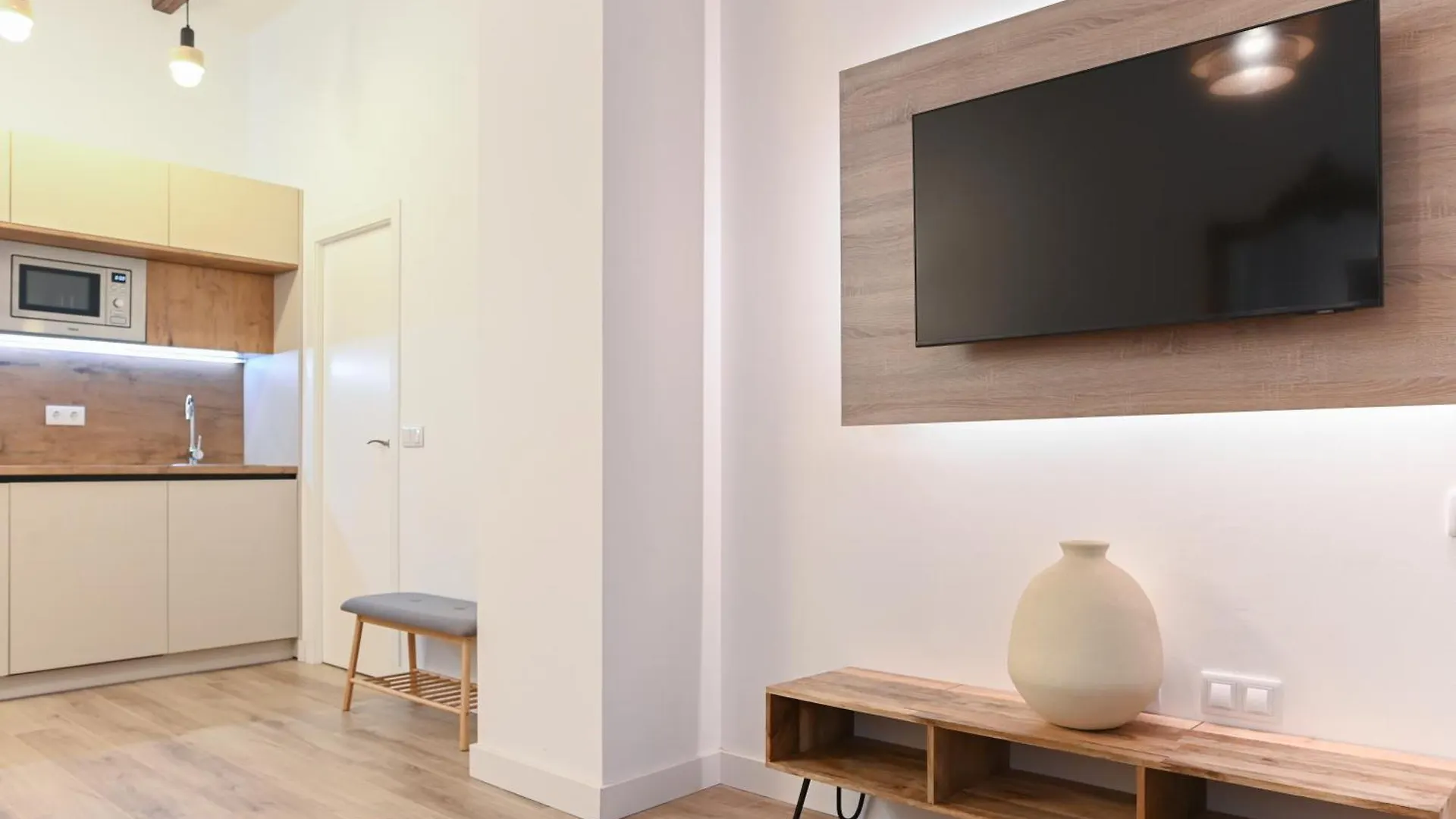 Alohamundi Curtidurias Apartment Seville Spain