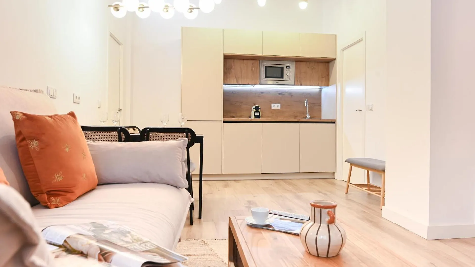 Alohamundi Curtidurias Apartment Seville