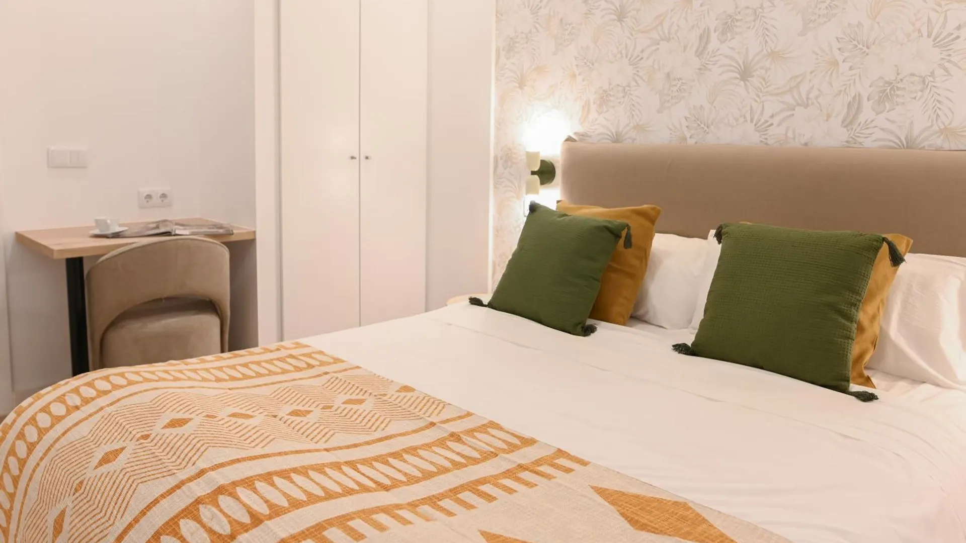 Alohamundi Curtidurias Apartment Seville