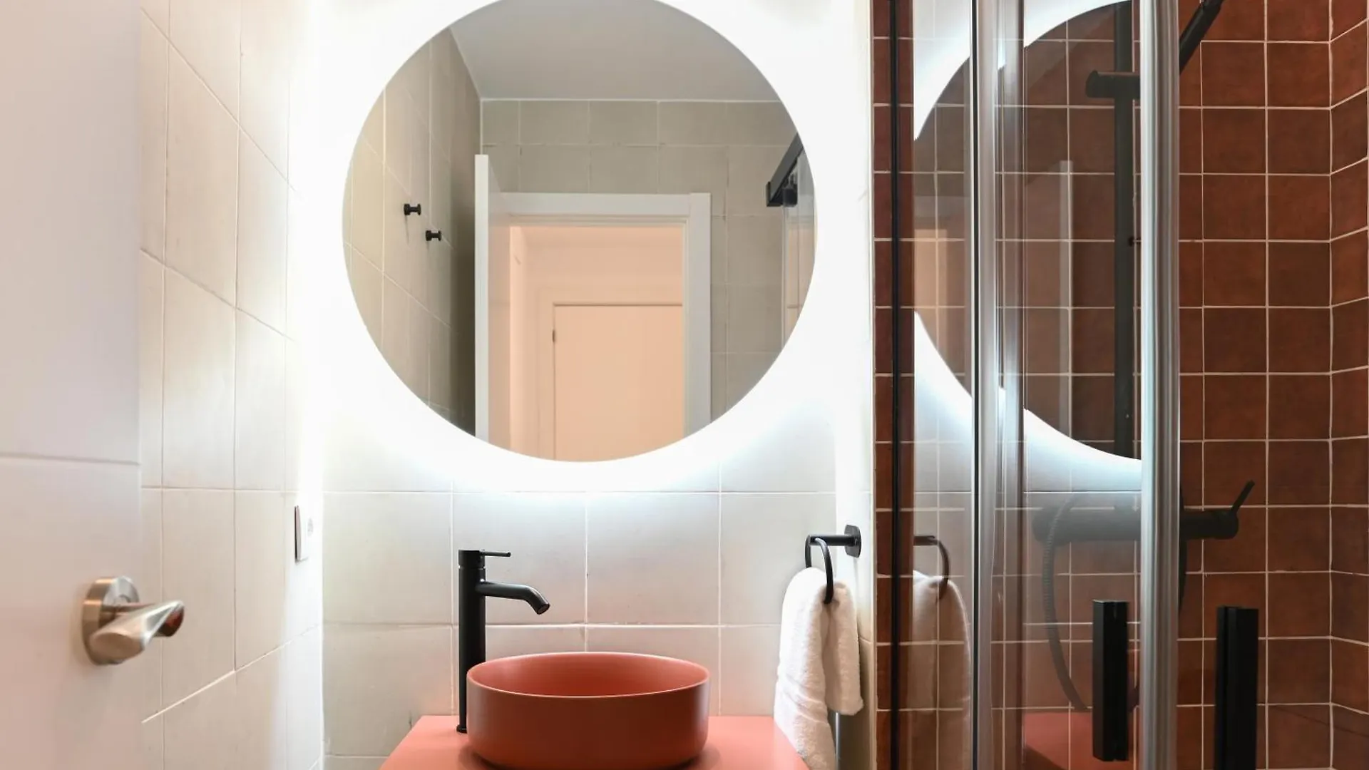 Alohamundi Curtidurias Apartment Seville